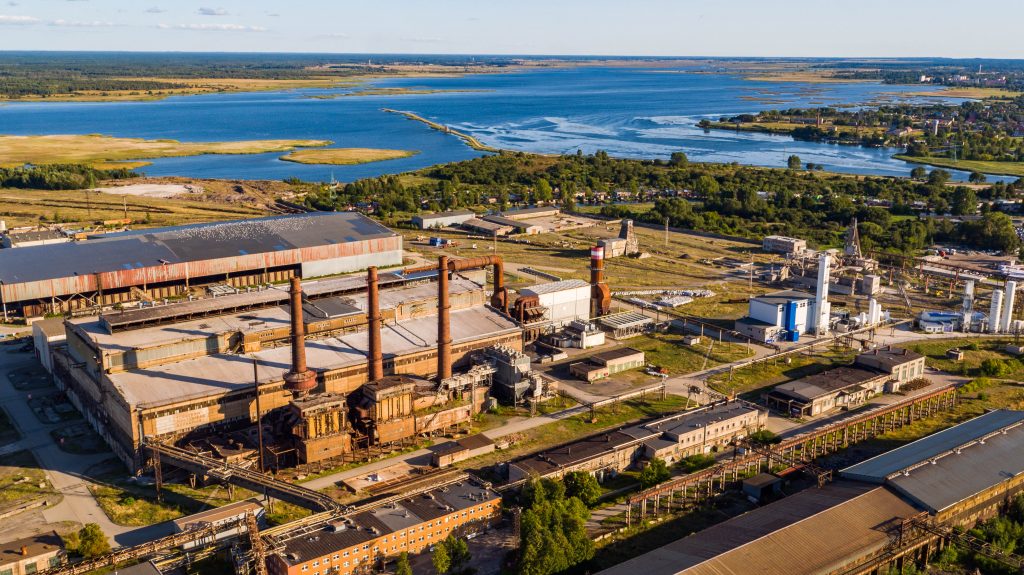 Bijušās rūpnīcas Liepājas metalurgs teritorija