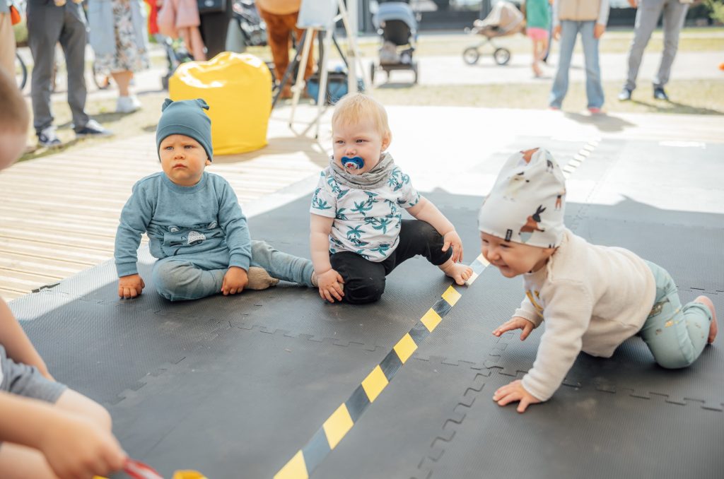 Mazuļu rāpošanas festivāls