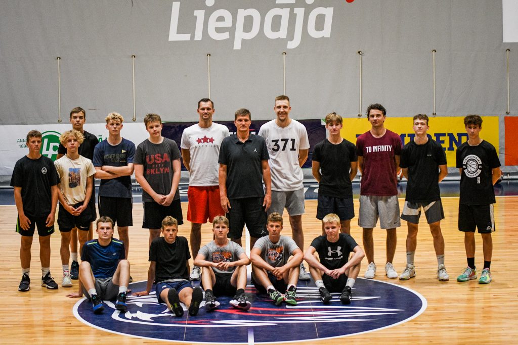 Jaunie basketbolisti